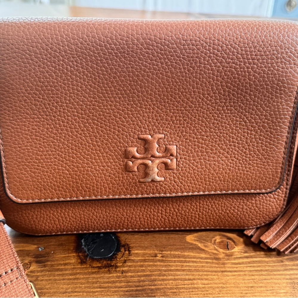 Tory Burch Brown Leather Crossbody Bag - Picture 2 of 7